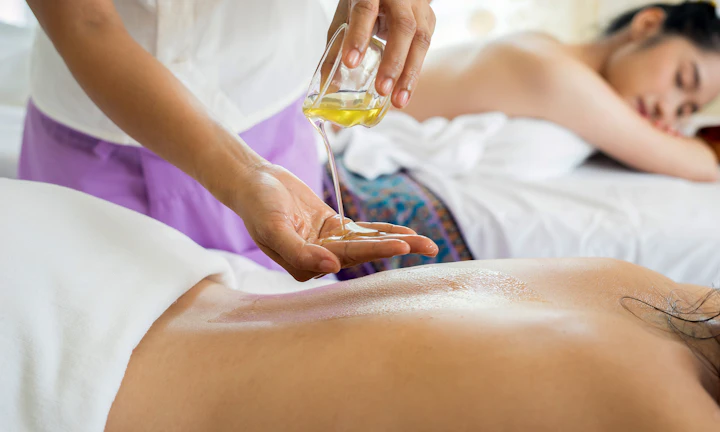 Contesto del trattamento spa per codici QR di accettazione, cure post-trattamento e follow-up clienti.