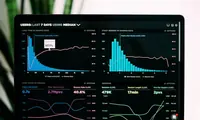 Dashboard analitica che rappresenta le prestazioni tracciabili dei QR offline e online.